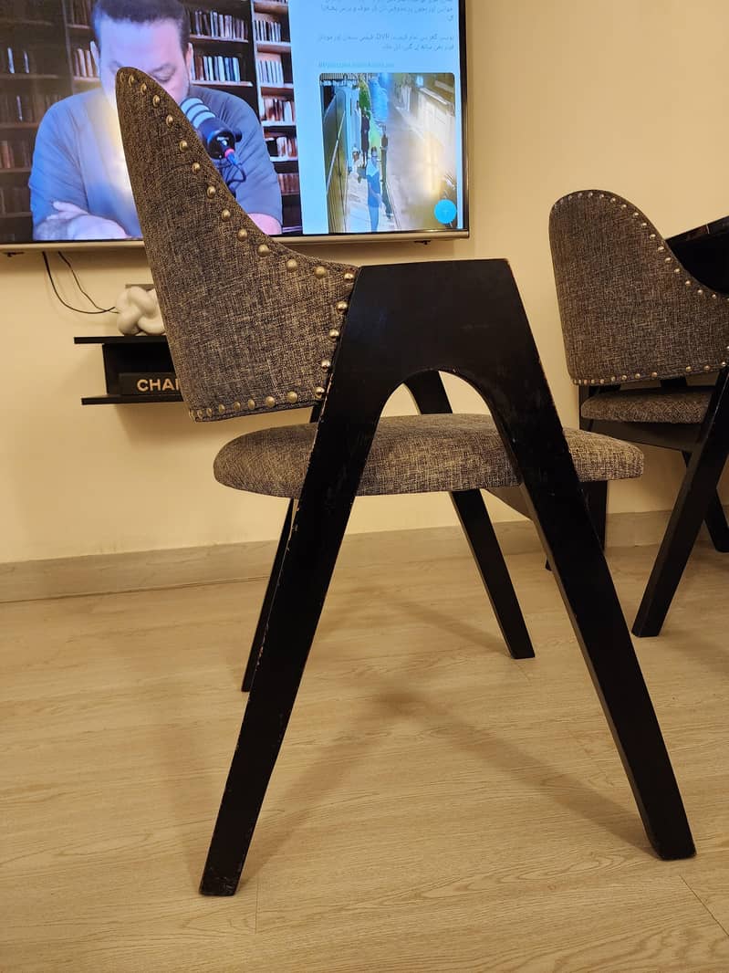 Dining Table 4 Seater 8
