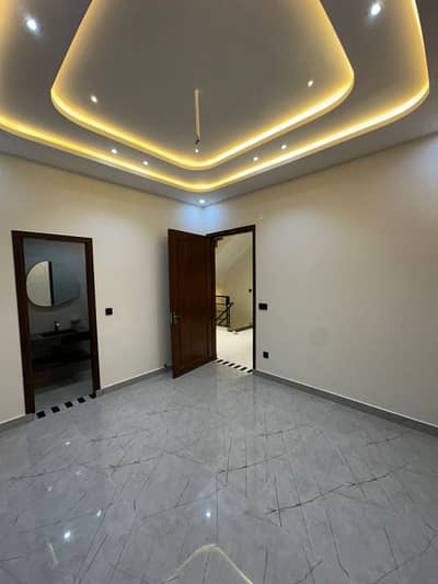 Bahria Nasheman Lahore 5 Marla Owner Build House Available For Sale
