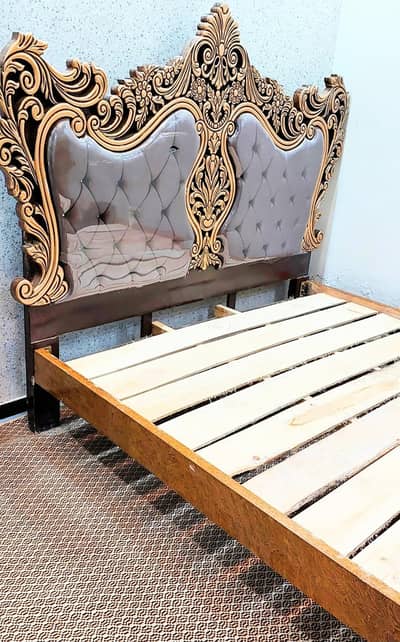 Bed set new condition king size with side tables dressing