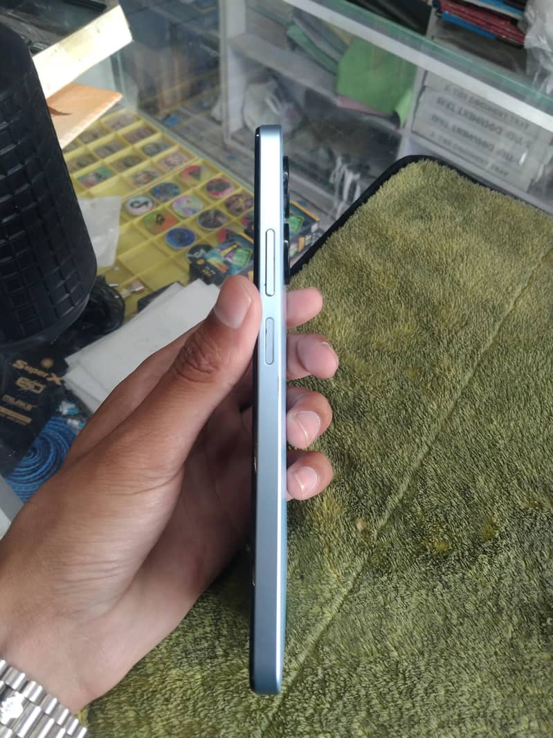 Realme Note 60 1