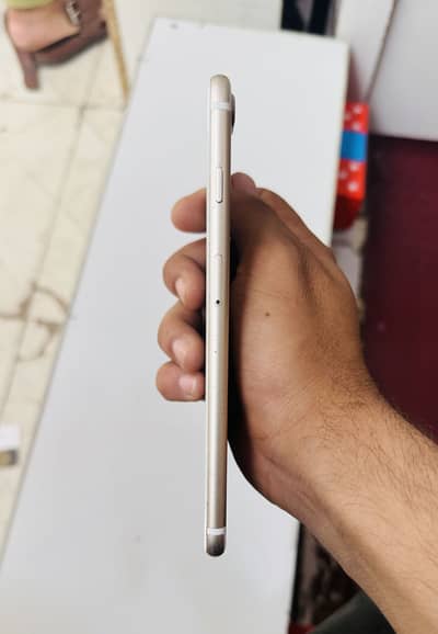 i phone 7. Plus battery health 87 golden colour non-PTA