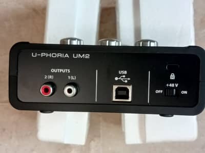 Behringer UM2 U-Phoria Audio Interface Amplifier