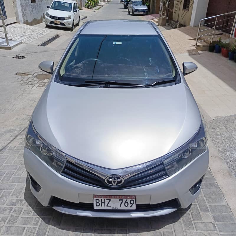 Corolla Altis 1.6 automatic 5