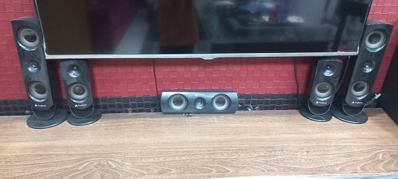 Audionic Speakers 2