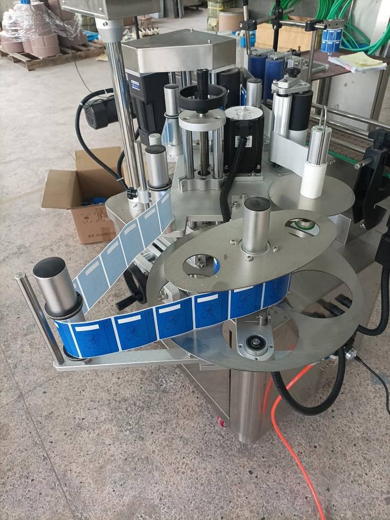 Fully Automatic Label Machine 1