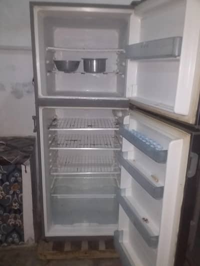 full size fridge sale bilkul ok chaly rhe he  03038356796