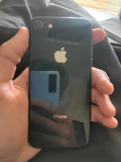 iPhone 8