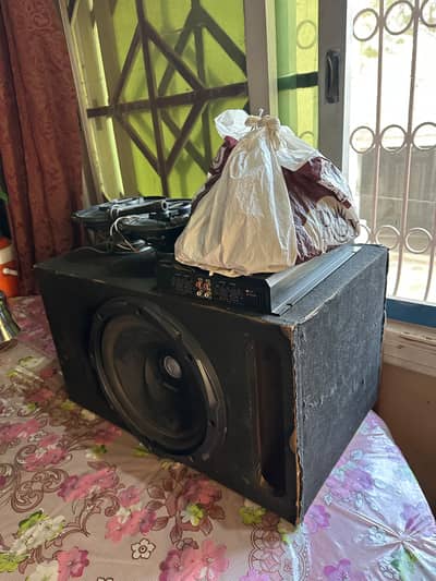 Kenwood 3010 Woofer And Amp RockMars3000W