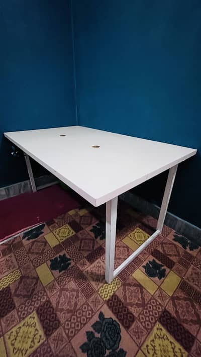 Full size Office table can be used as workstation