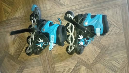 Adjustable Skating Shoes Medium to Large Good Condition