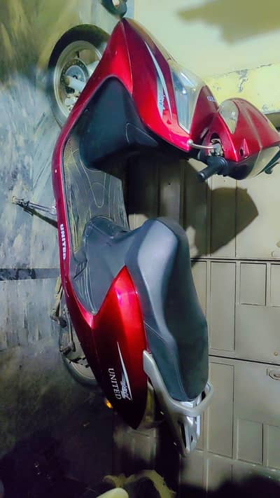 United Scooty 100cc