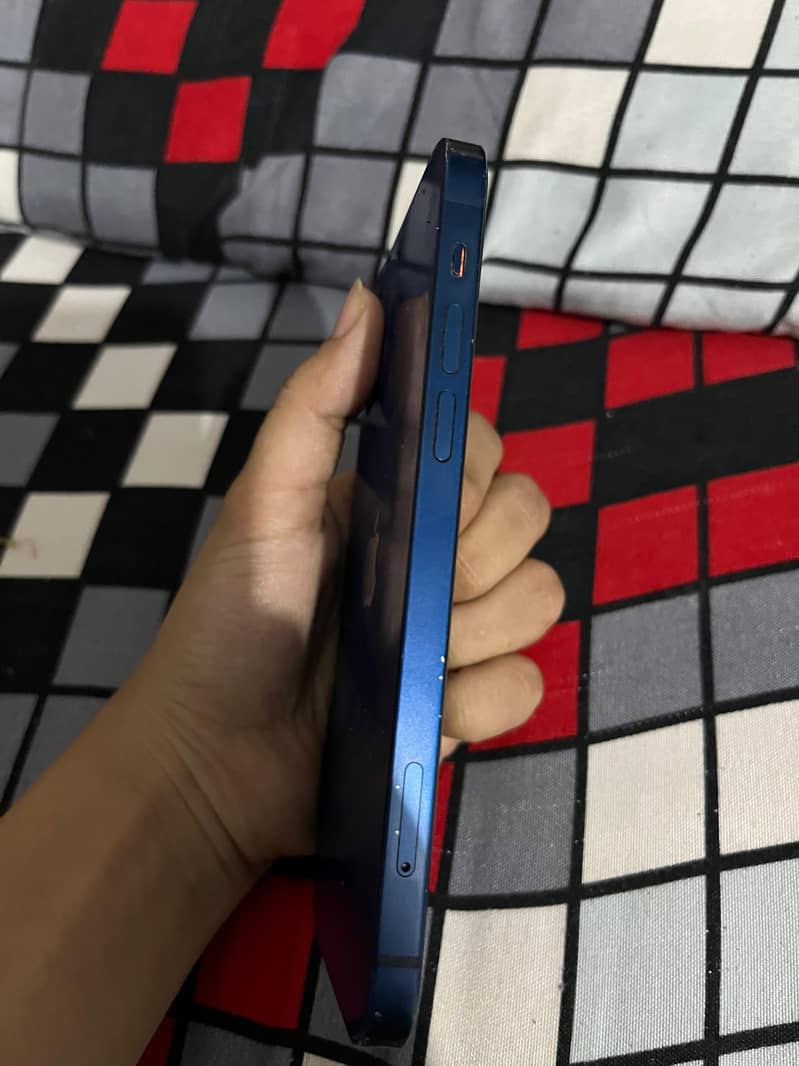 iphone 12 3