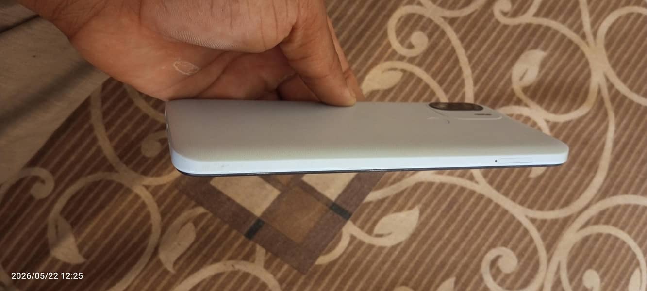 Redmi A2+ 4