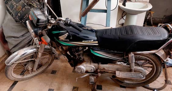 Honda CG 125 For Sell 2014 Karachi Num Urgent Sale