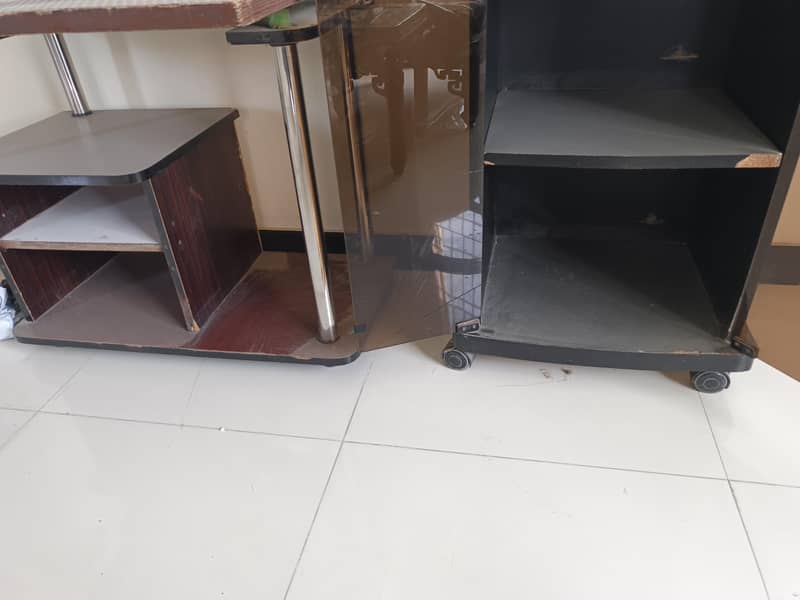 computer table & cupboard trolly 1