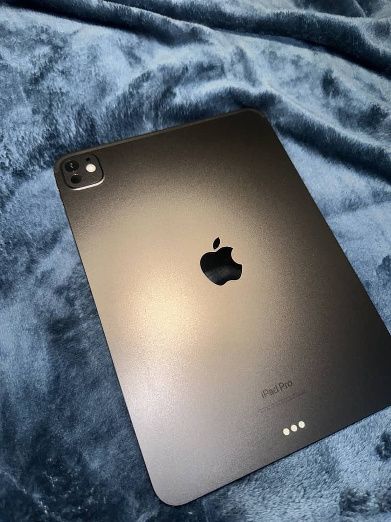 IPAD M4 1