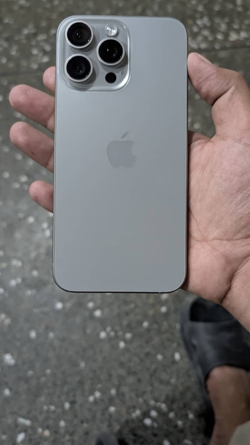 Iphone 15 pro max 1