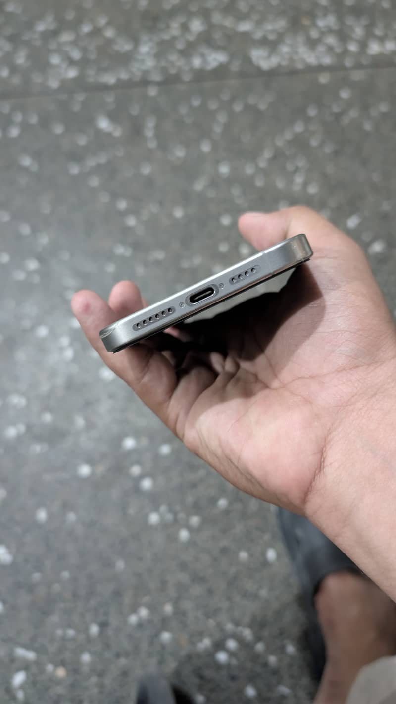 Iphone 15 pro max 5
