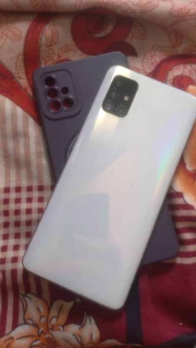 Galaxy A51 6/128 pta officially aprvd . 0335 9881853wat. 0371 9339443cal