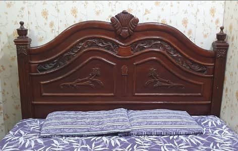 double bed with metress