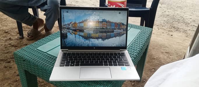 Hp Elitebook 830 G8 immaculate condition with Touchscreen,Fingerprint