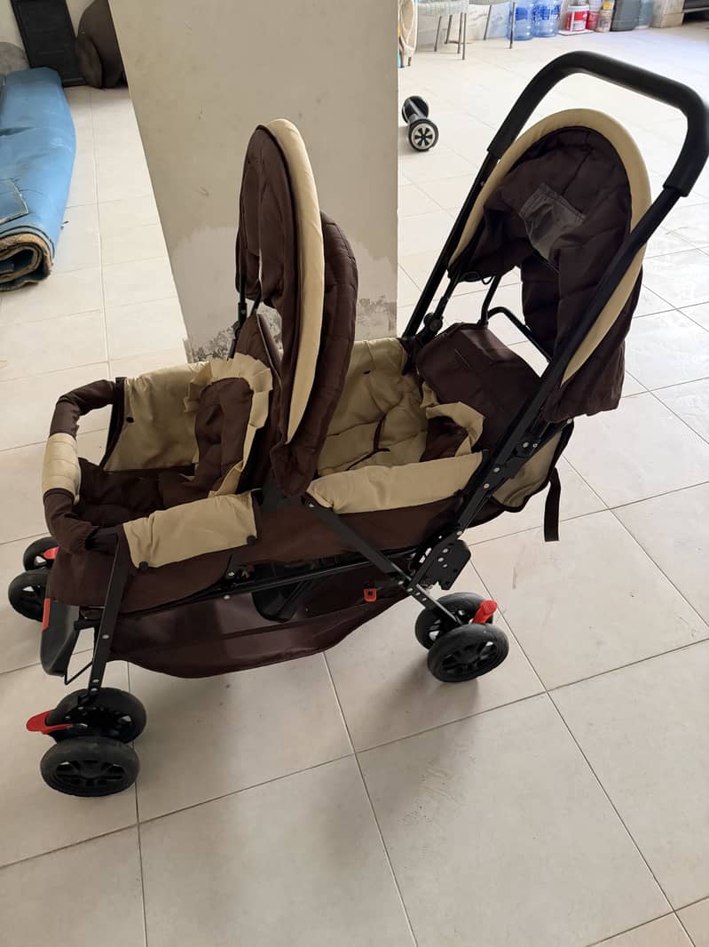 Double pram 3