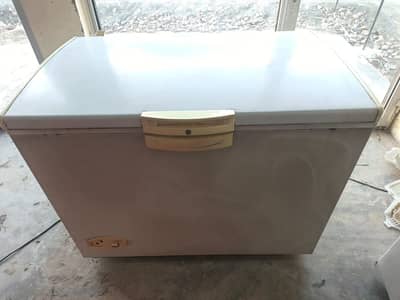 waves deep freezer single door perfect cooling/0321/080/77/77/