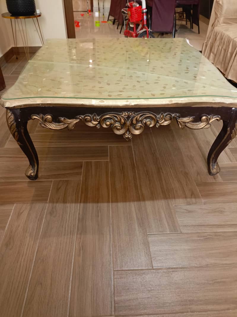 central table 0
