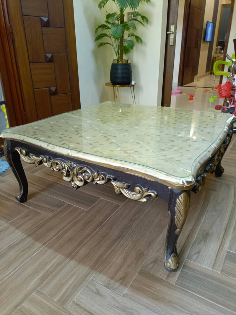 central table 4