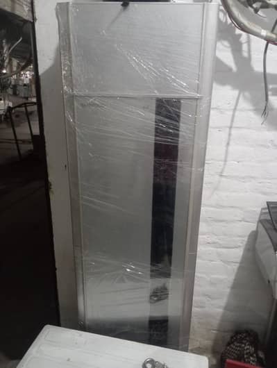 Kenwood 2 ton floor standing 10/10 non inverter
