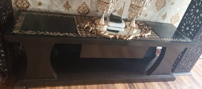 lcd table