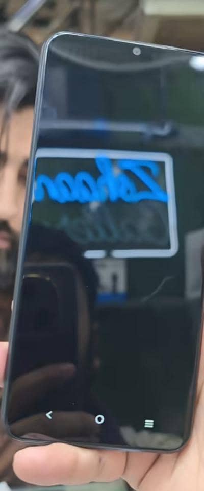 vivo y33s.     mauke per kuchh manasab ho jaega vivo y33s