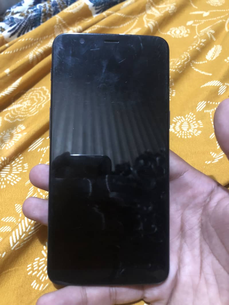 ONE PLUS 5T 1