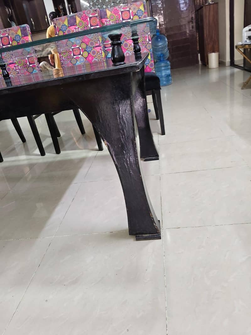DINING TABLE 2