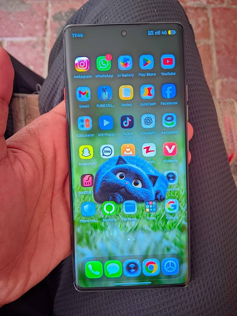 Tecno Camon 40 pro 0
