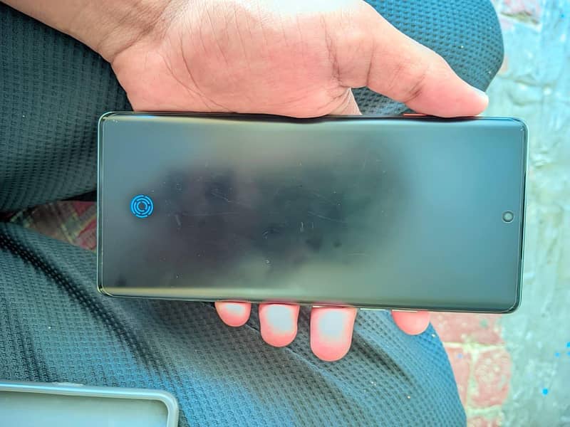 Tecno Camon 40 pro 2