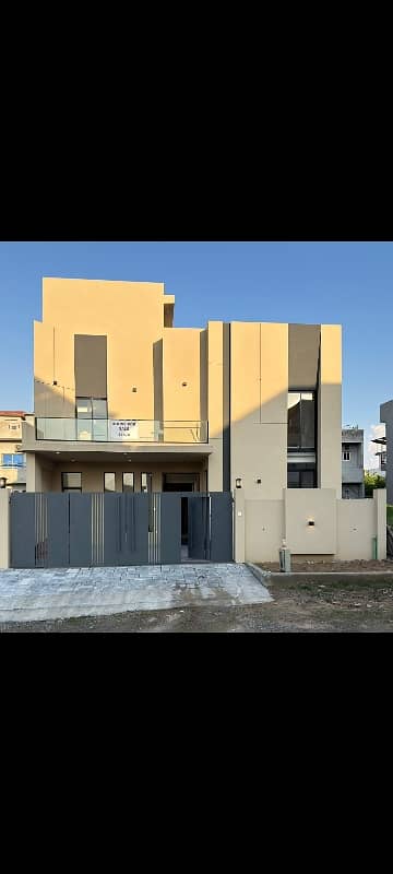 Well Designed Traditional House For Sale