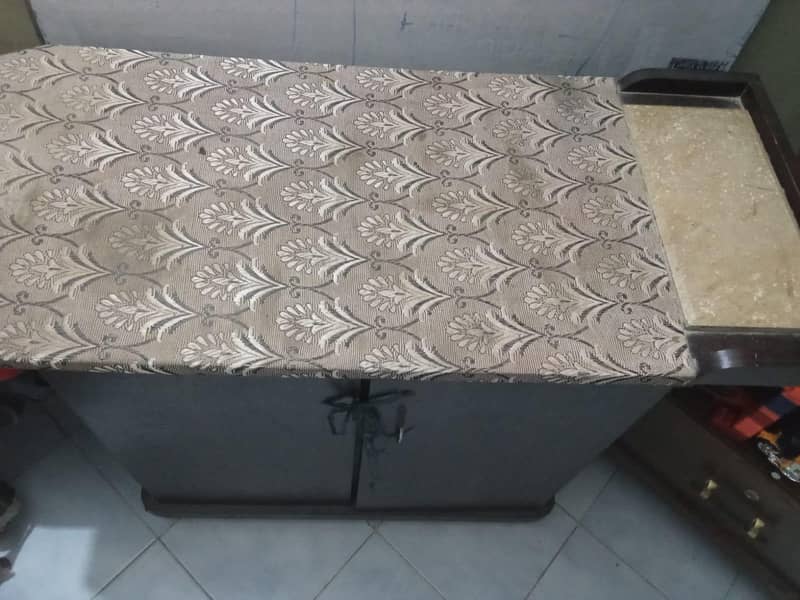 iron stand 0