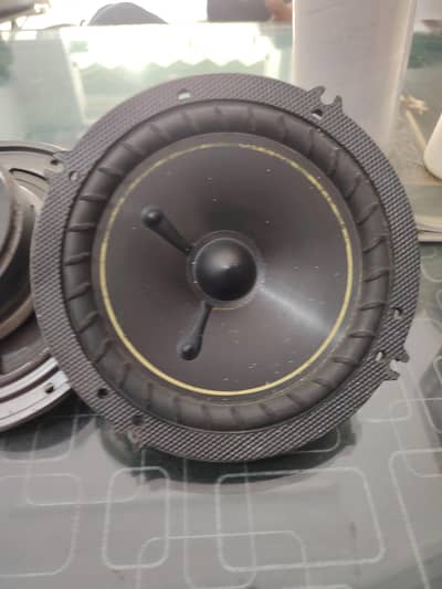 kicker speakers