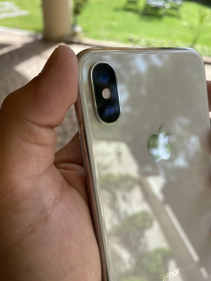 iPhone xs lush conditions 0