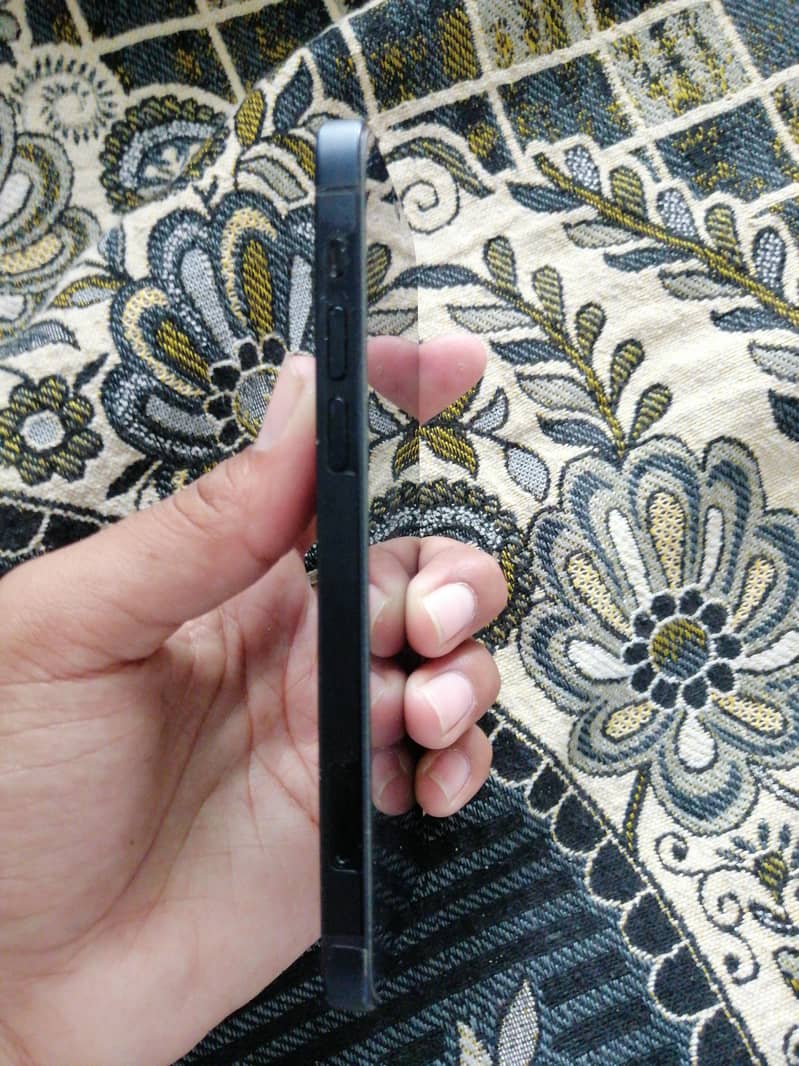 iphone 12 3