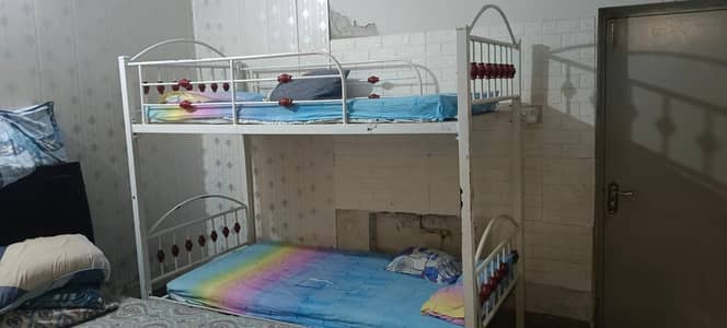 solid iton bunk bed