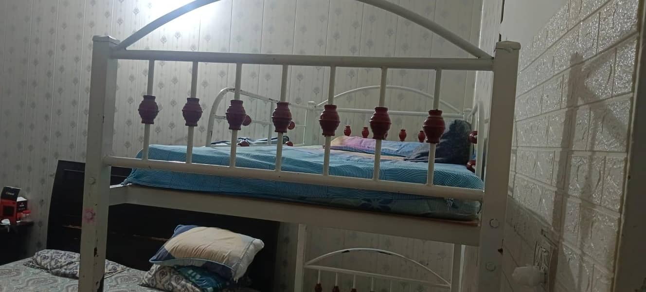 solid iton bunk bed 2