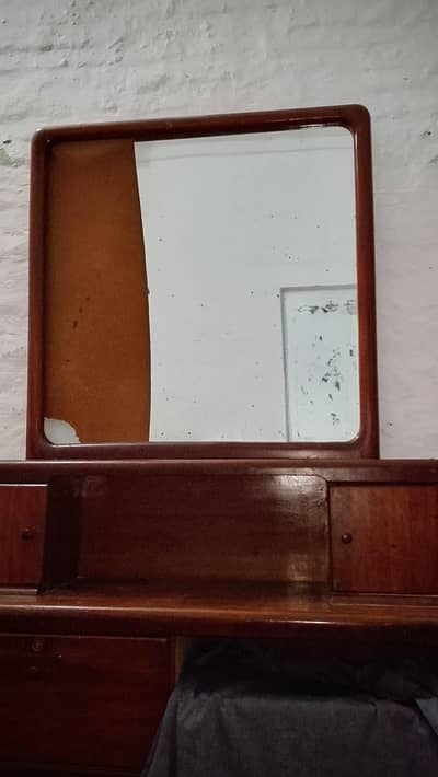 Dressing table just  in 2000