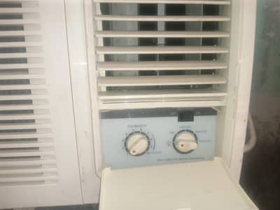 SHARP WINDO AC  LITTLE USED AIR CONDITIONER