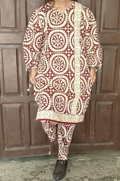 Arooma clothes