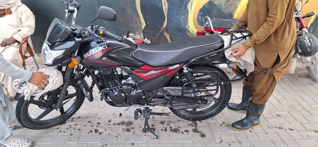 Suzuki GR 150 2022 Model – Low Mileage, Mint Condition, Islamabad Reg