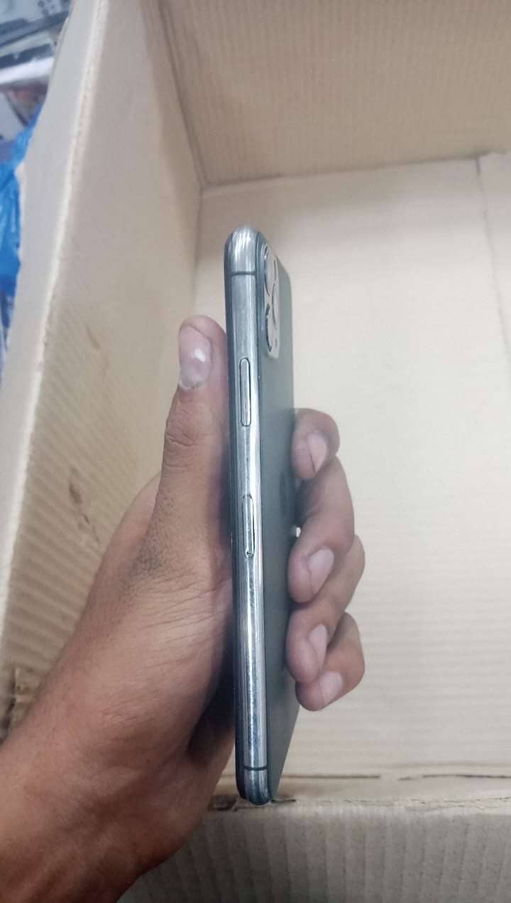 iPhone 11 Pro Max 3