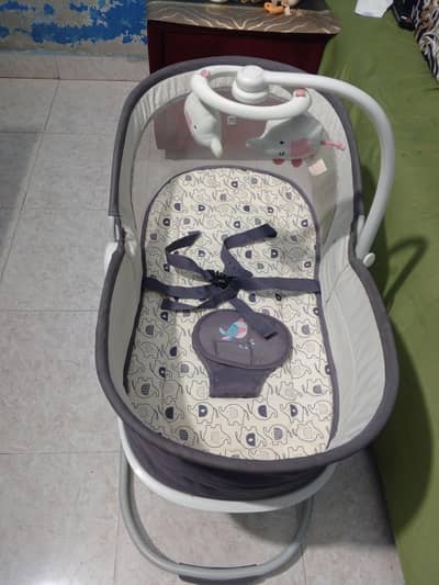 Mastela 6 in 1 Deluxe Bassinet M80