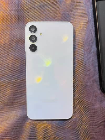 samsung 15 4g new condition 10/ 10